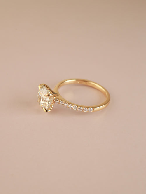 Round shape Lab Grown diamond Engagement ring with microset shoulders in yellow gold