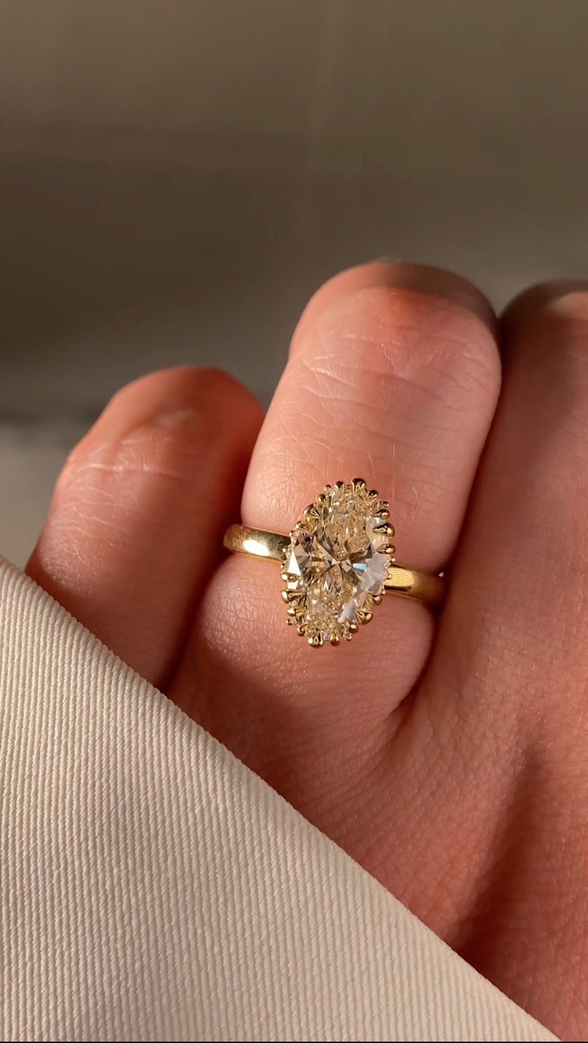 La Fleur Moval Diamond Engagement ring