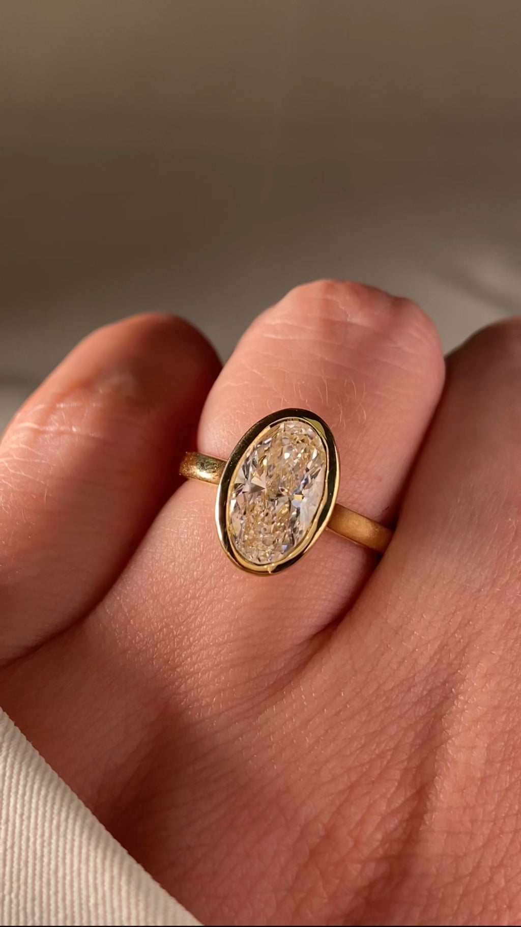 Vienne Bezel Diamond Engagement Ring